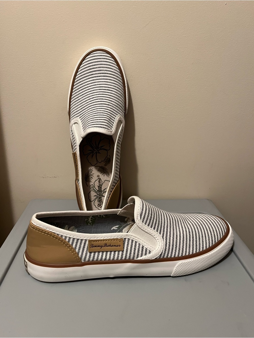 Tommy Bahama Women’s Striped Slip-On Breathable Canvas Shoes White/Brown 7.5